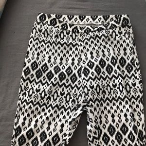 Steve Madden printed pants